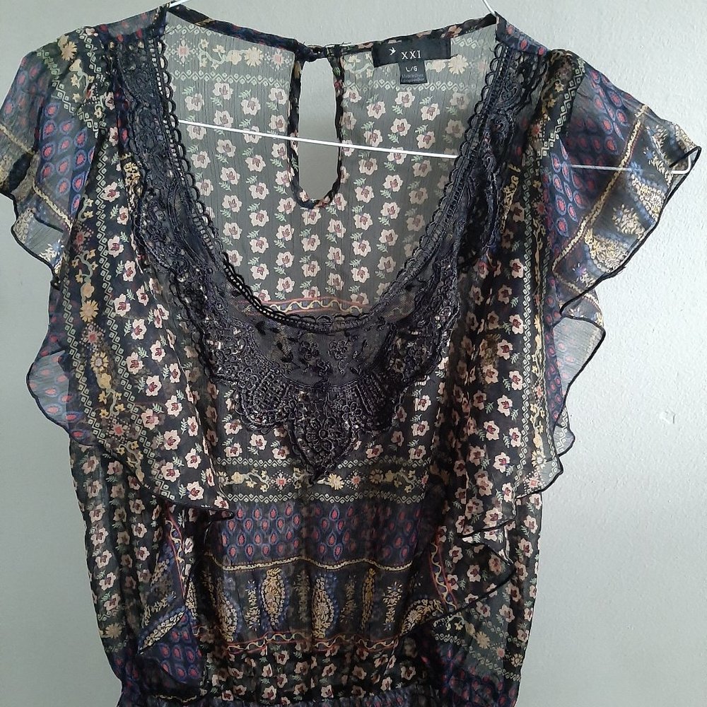 XXI Black Sheer Frill Short Sleeve Large Top